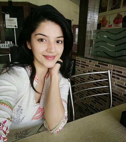 Mehreen Pirzada Favorites