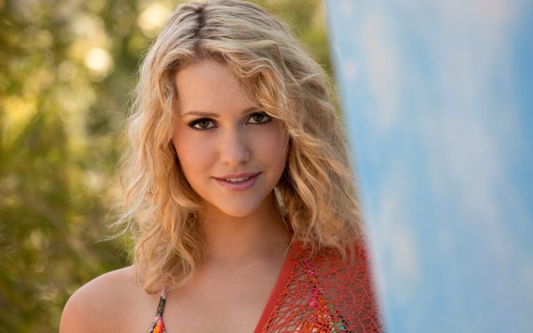 Mia Malkova Biography Height Weight Age Latest Hot Photos 